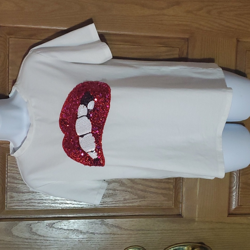 Shein Sequin Lips T-Shirt